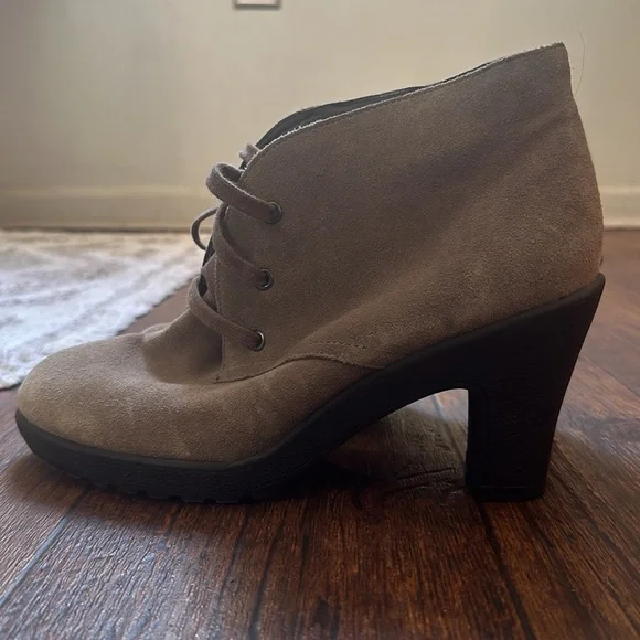 Aerosoles Taupe Boots With Heels 8 - Picture 5 of 7